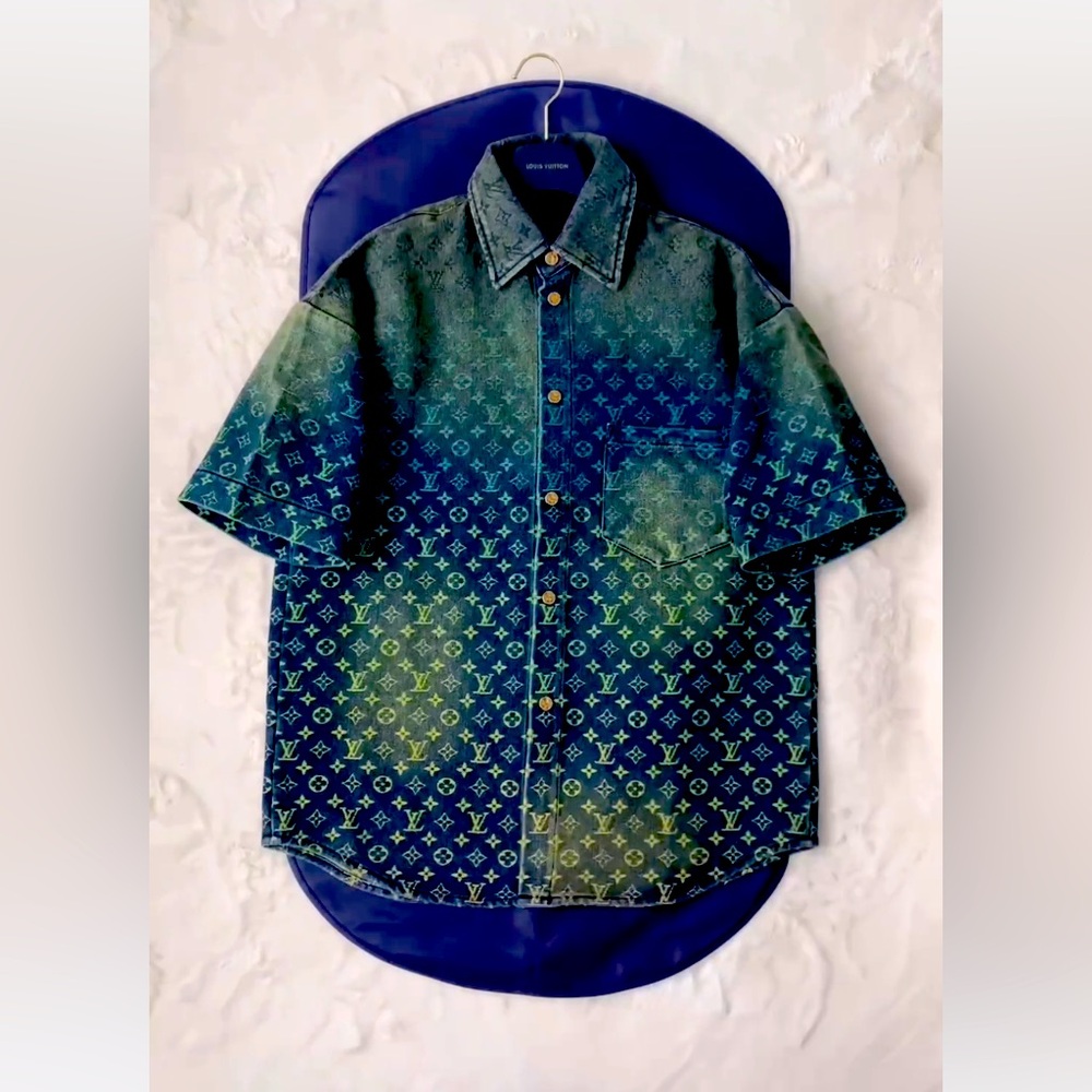 Title: Louis Vuitton Monogram Gradient Denim Shirt and Shorts Set - Size Large